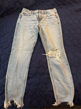 American Eagle Outfitters Light Blue Distressed Boyfriend Jeans